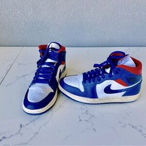 Nike air Jordan’s mid women’s size 7.5 good condition